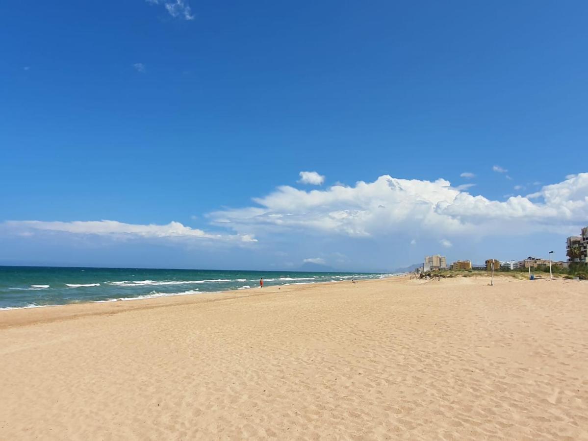 Apartamento Con Gran Terraza, Piscina Y Con Vistas Al Mar, A Solo 50 M De La Playa Daimús Exterior foto